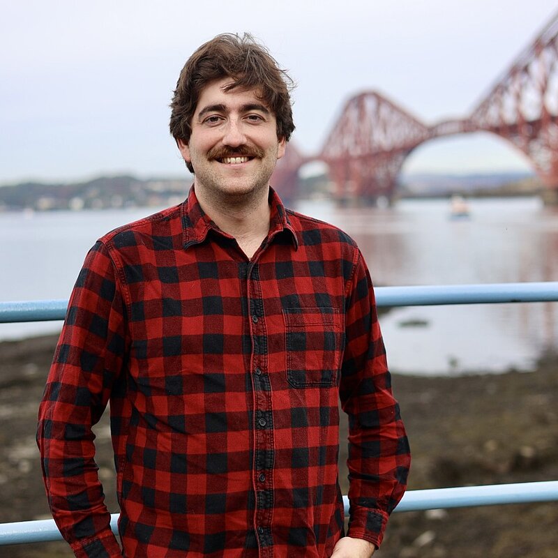 Lewis Photo